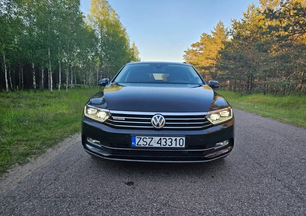 Volkswagen Passat cena 67900 przebieg: 217000, rok produkcji 2015 z Śrem małe 742